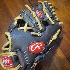 Rawlings baseball glove 10.5